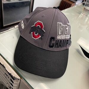 Unisex Adult Vintage Top Of World Ohio State Buckeyes Championship 2011 Big Ten